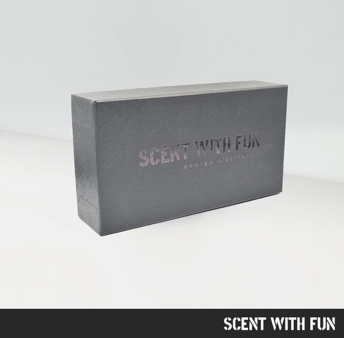 SWF - Autoparfum Premium Geschenkset - Incl. 15 Ml Parfum Met Houder - Voor Heren En Dames - Luchtverfrisser Parfum Auto Accessoires 4 SWF - Autoparfum Premium Geschenkset - Incl. 15 Ml Parfum Met Houder - Voor Heren En Dames - Luchtverfrisser Parfum Auto Accessoires - Afbeelding 4