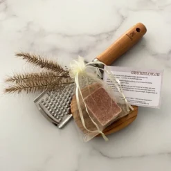 2 Amberblokjes - Geurblokjes - Incl - Schaaltje - Rasp - Organza Zakjes - Geschenkset Vrouwen 12 2 Amberblokjes - Geurblokjes - Incl - Schaaltje - Rasp - Organza Zakjes - Geschenkset Vrouwen -Beroemde Parfum Winkel 1200x1200 314