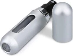 MaxedMore Navulbare Parfumverstuiver 5ml Rood/Licht Roze/ Oranje/Groen/ Blauw/ Grijs - 65 Keer Spraybare Parfum Verstuiver - Hervulbaar Tasverstuiver Voor Parfum - Meeneem Mini Geur Flesje Voor Op Reis - Lipstick Formaat Navulbaar Parfumflesje -Beroemde Parfum Winkel 1200x928 3