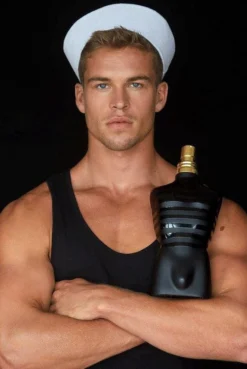 Jean Paul Gaultier - Le Male Le Parfum Intense 200 Ml - Eau De Parfum -Beroemde Parfum Winkel 803x1200 1