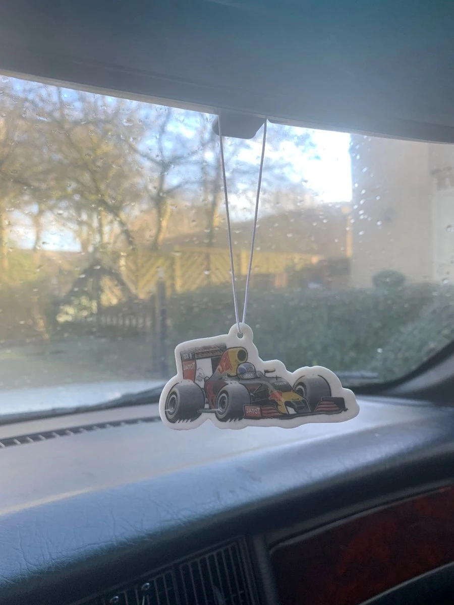 Merkloos Autoparfum Red Bull Racing - Luchtverfrisser Auto - Autogeur - Auto Accessoires - Max Verstappen 4 Merkloos Autoparfum Red Bull Racing - Luchtverfrisser Auto - Autogeur - Auto Accessoires - Max Verstappen - Afbeelding 4